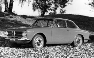 Alfa Romeo GT 1300 Junior 1970 года